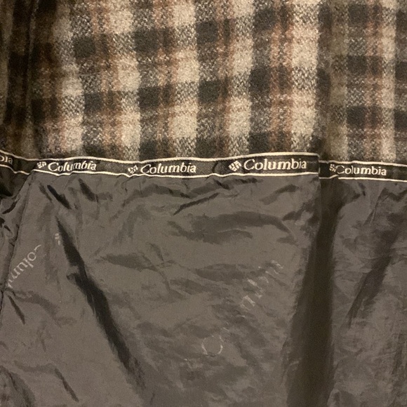 COPY - Columbia sportswear coat winter size M Used casual coat but fit large - Picture 4 of 14